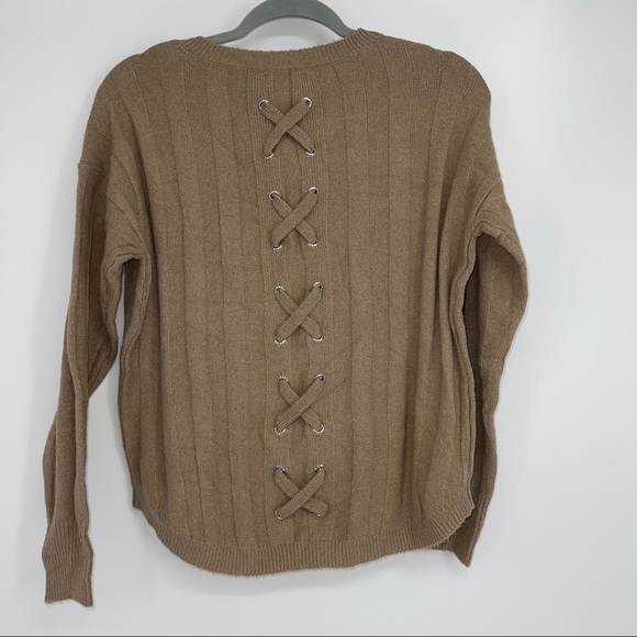 PINK REPUBLIC LACE BACK PULLOVER TAN SWEATER SMALL - Picture 4 of 5